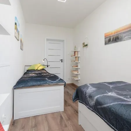 Nowa Flotylla 2-bedroom With River And Port View By Renters Lägenhet Świnoujście