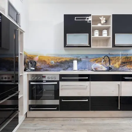 Nowa Flotylla 2-bedroom With River And Port View By Renters
